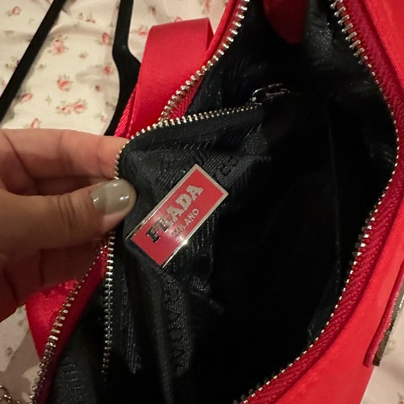 Prada Re-Edition 2005 Nylon Bag - Red
Brand New - Picture 5 of 11